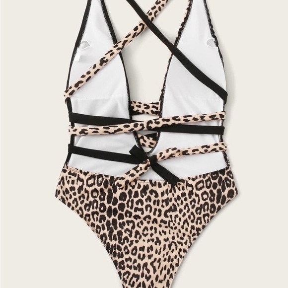 Sexy leopard print/black super plunged wrap one-piece swimsuit - Picture 5 of 5